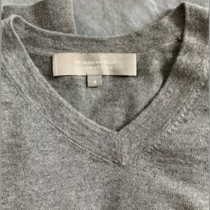 Cashmere & Silk V-Neck Sweater, Gray, S, Neiman Marcus Men's